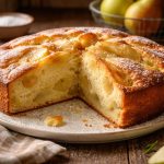 découvrez la recette traditionnelle de grand-mère pour un gâteau moelleux aux poires, savoureux et facile à réaliser, parfait pour toutes les occasions.